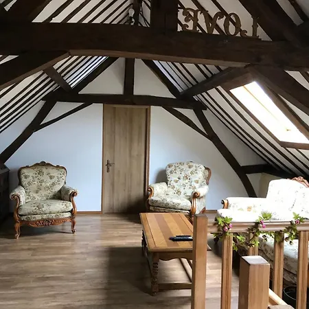Les Hirondelles Feriehus