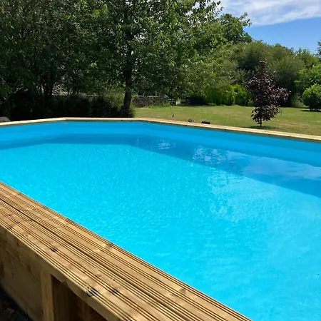 Les Hirondelles Holiday home