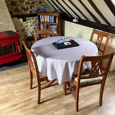 Les Hirondelles Feriehus