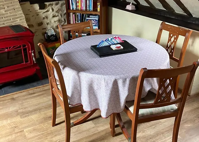 Les Hirondelles 度假居